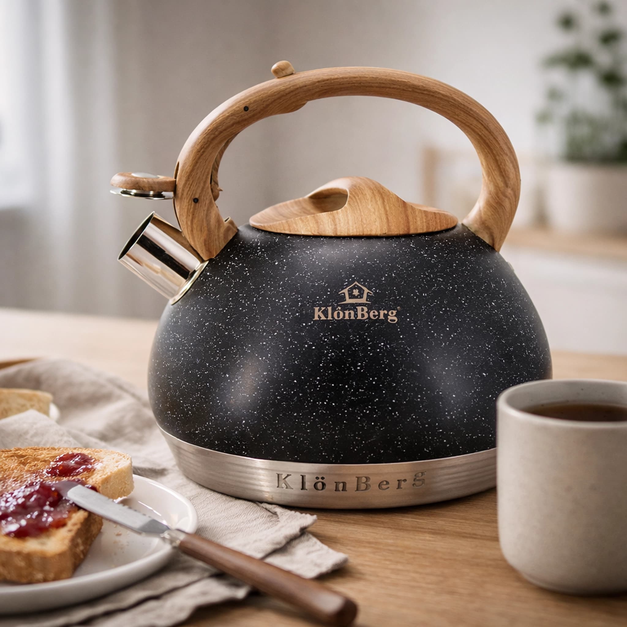 products.photoOf Whistling Kettle 3L Stainless Steel Induction 7-Step Bottom Soft Handle KB-6607