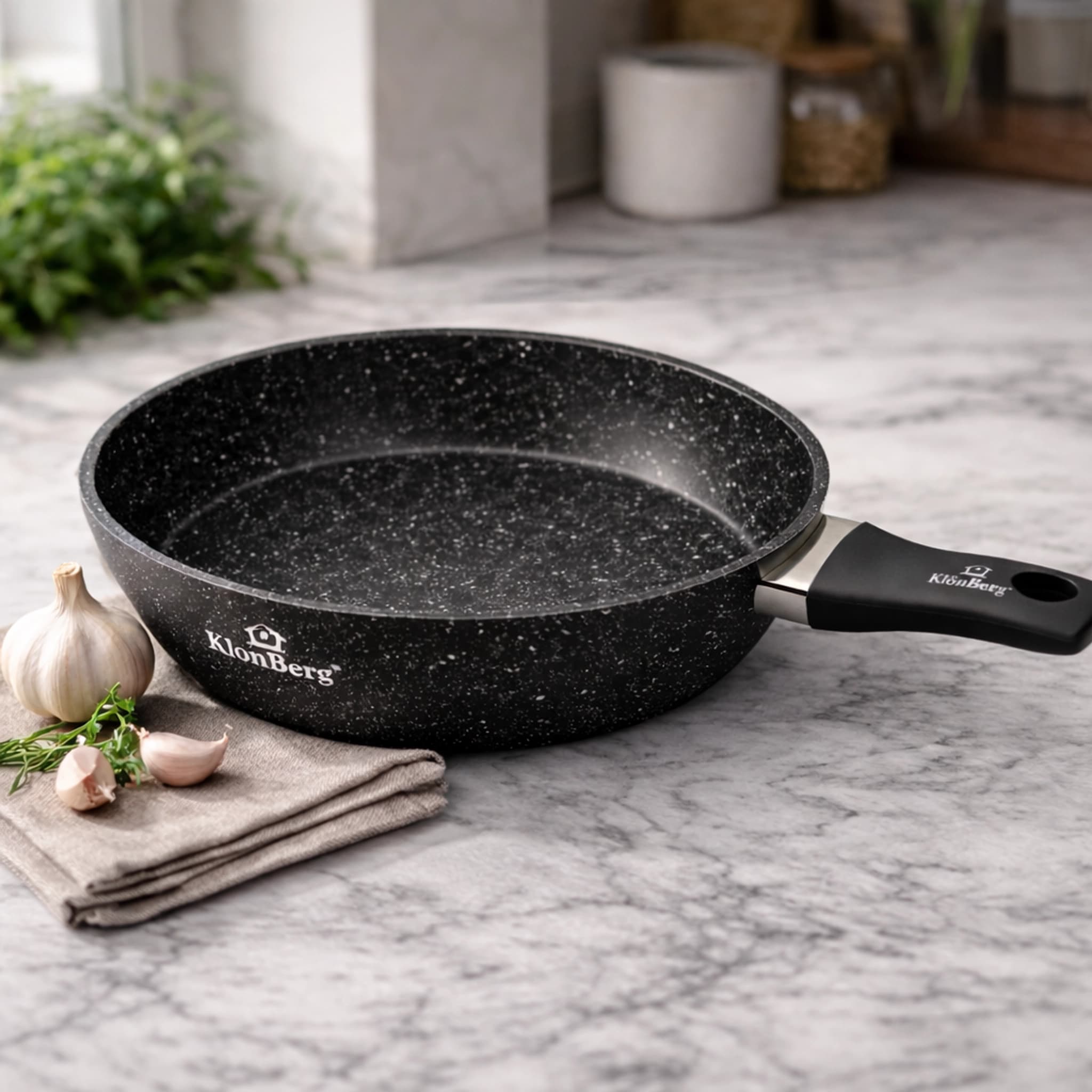 products.photoOf Non-Stick Frying Pan 18cm Cm Marble Coating Black KB-8602